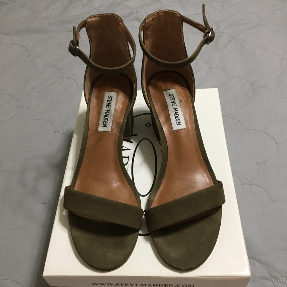 Steve Madden Irenee sandals. Size 7. 
Suede upper